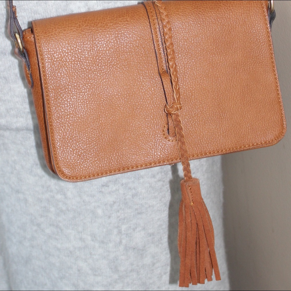 Light Brown Crossbody Purse (Street Level Brand)